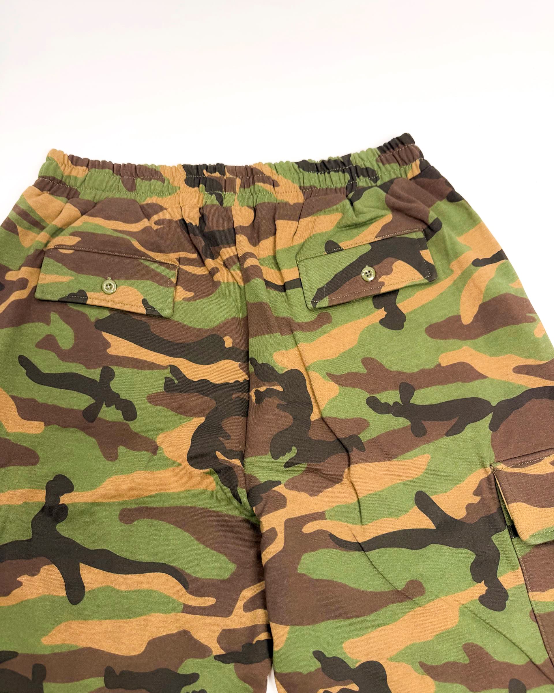 Esenes camo joggers