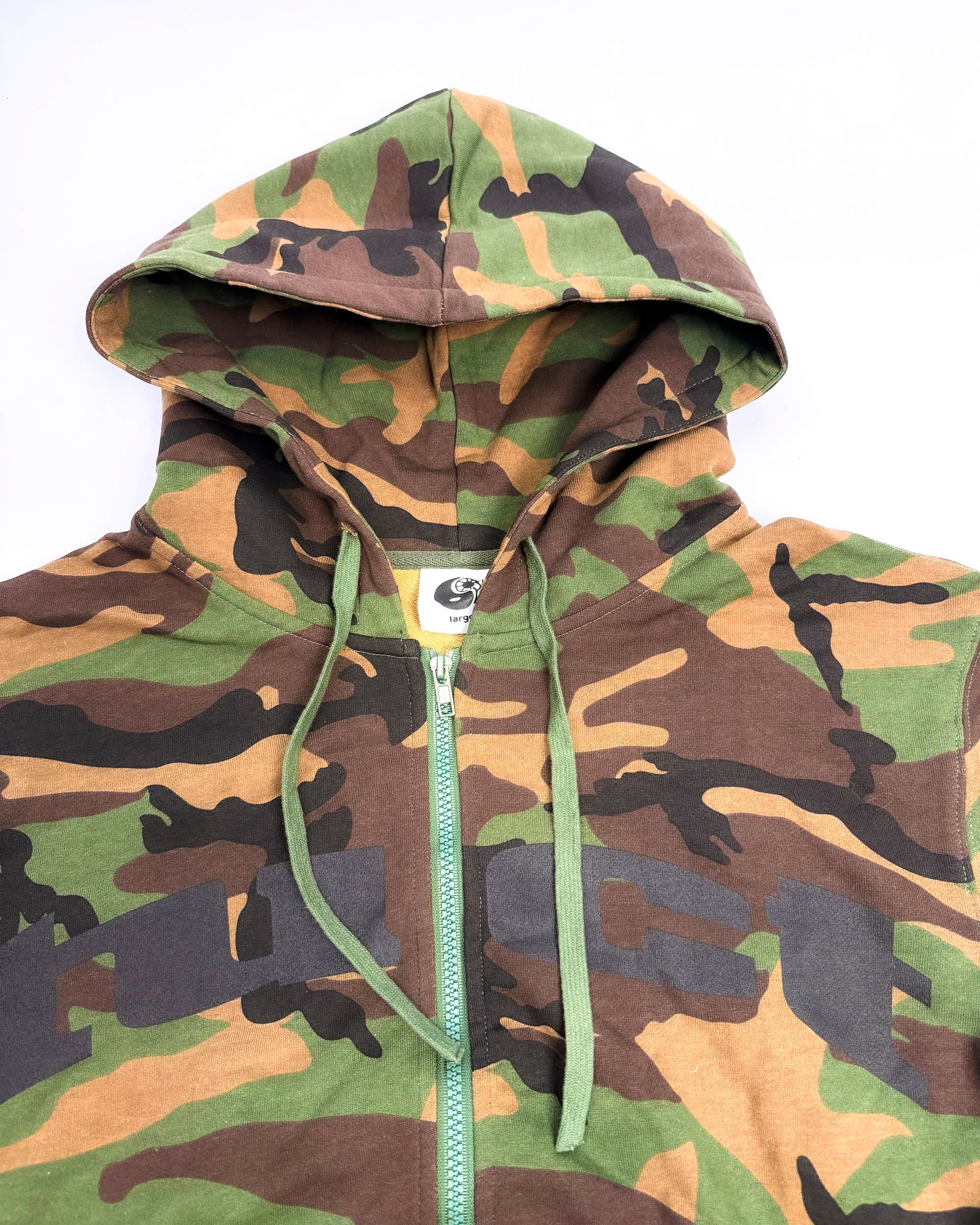 Esenes camo zip up hoodie
